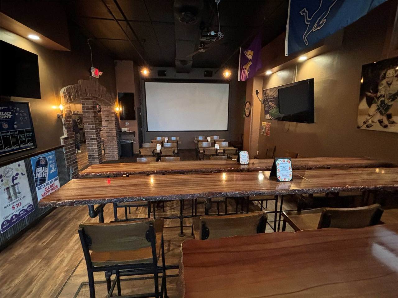 https://bt-photos.global.ssl.fastly.net/cedarrapids/1280_boomver_1_2601860-2.jpg
