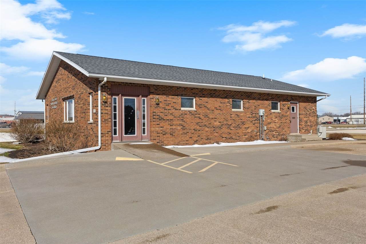 101 10th St - Photo 1