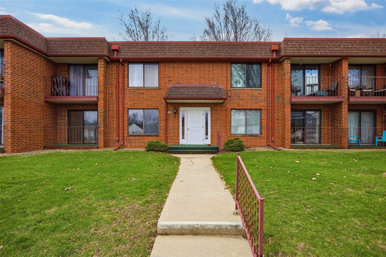 411 Crimson Drive - Photo 1