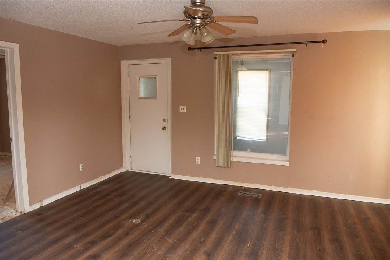 332 Newell Street - Photo 1