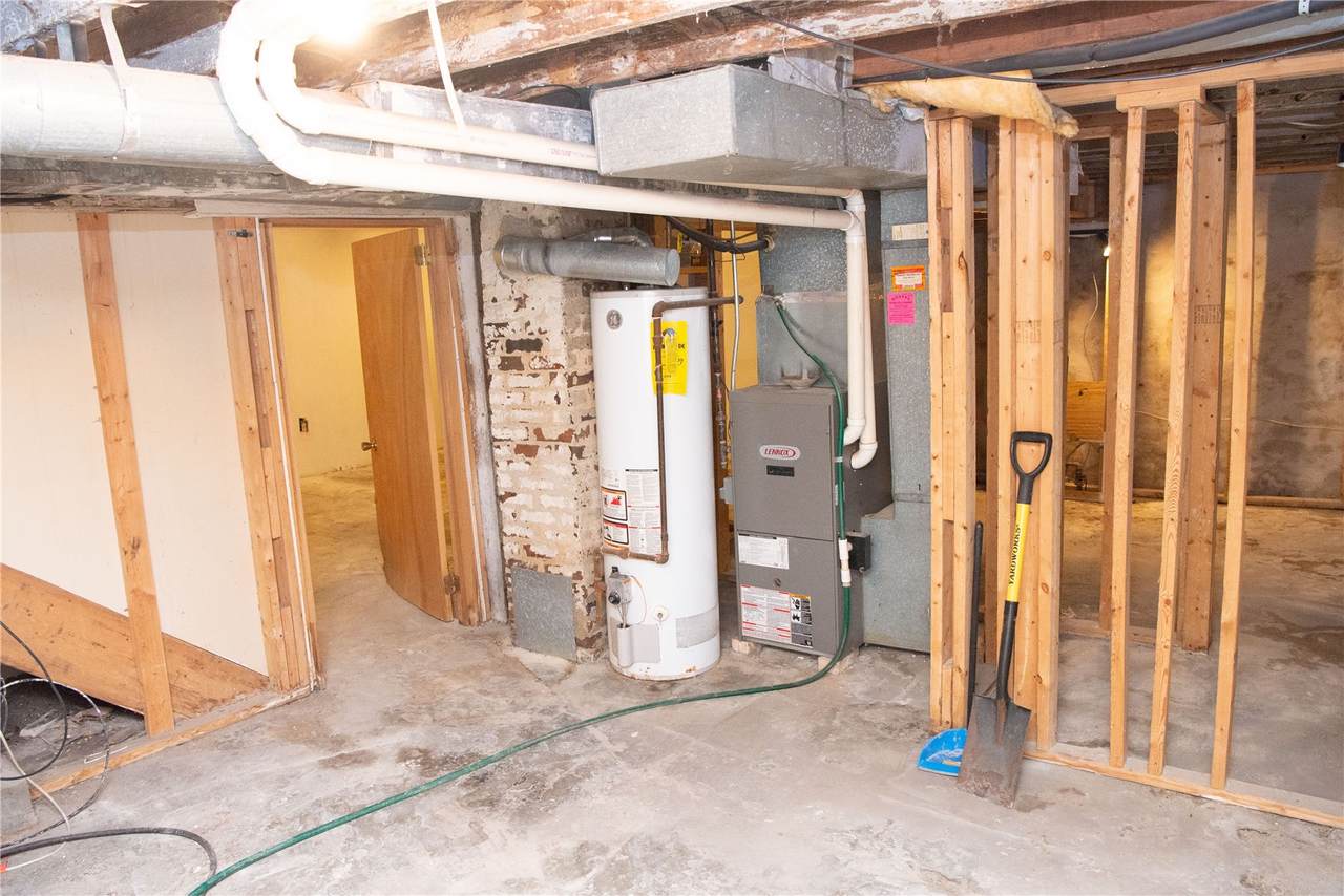 https://bt-photos.global.ssl.fastly.net/cedarrapids/1280_boomver_1_2601933-2.jpg