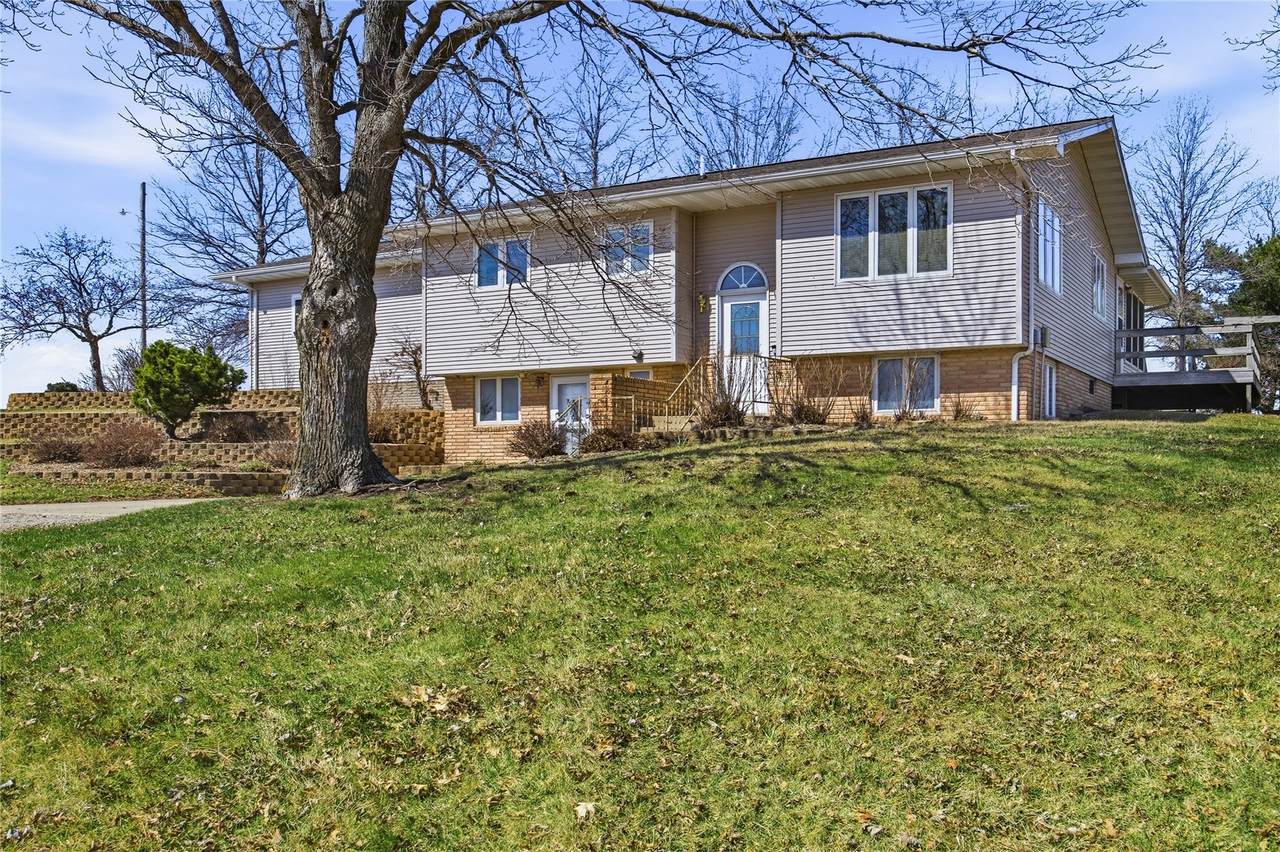 https://bt-photos.global.ssl.fastly.net/cedarrapids/1280_boomver_1_2601943-2.jpg
