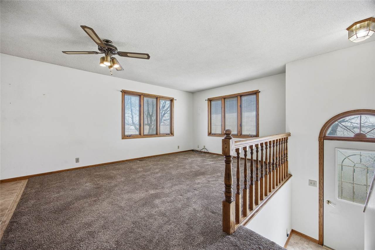 https://bt-photos.global.ssl.fastly.net/cedarrapids/1280_boomver_1_2601943-2.jpg