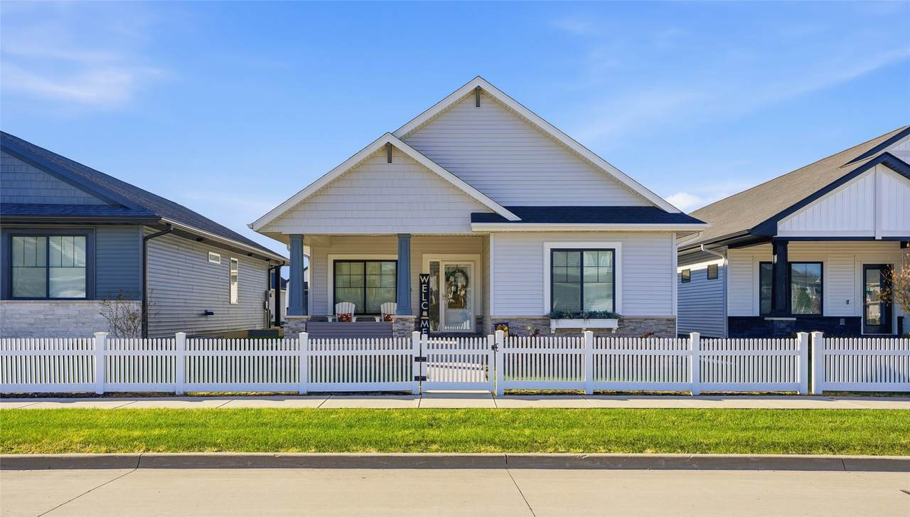762 Clover Hill Drive - Photo 1