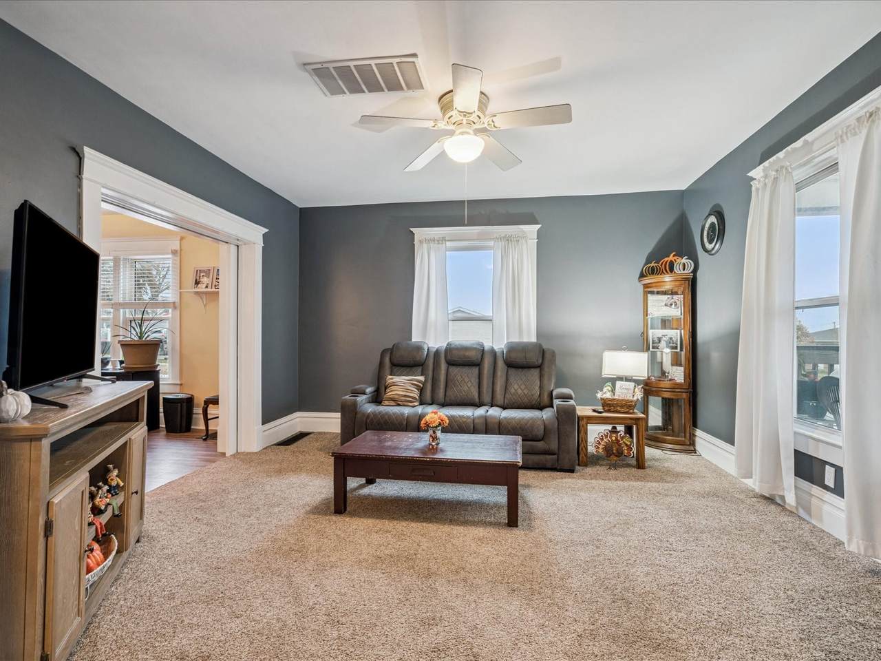 https://bt-photos.global.ssl.fastly.net/cedarrapids/1280_boomver_1_2602096-2.jpg