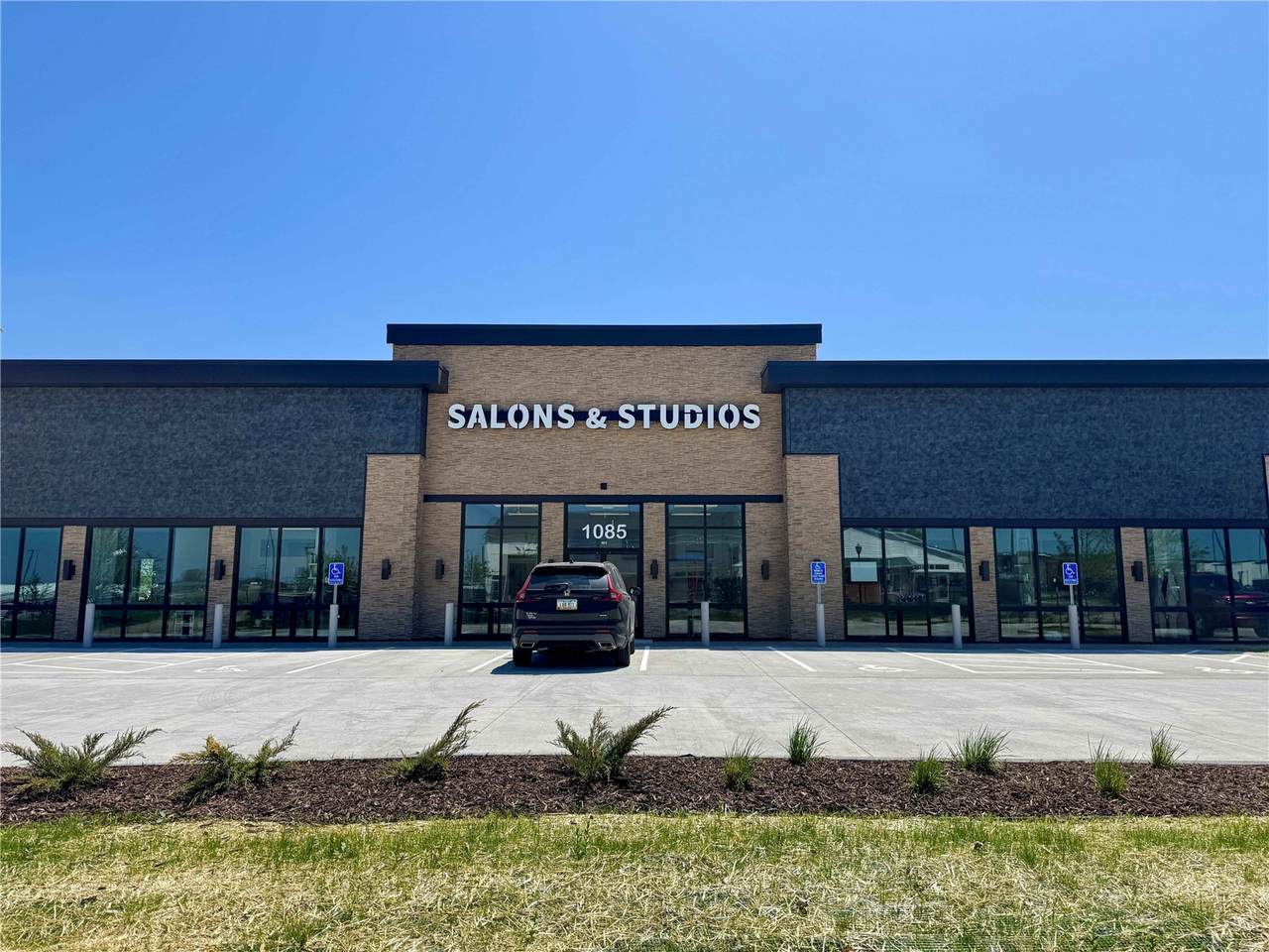 https://bt-photos.global.ssl.fastly.net/cedarrapids/1280_boomver_1_2602165-2.jpg