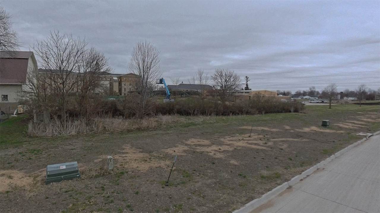 1002 J Avenue - Photo 1