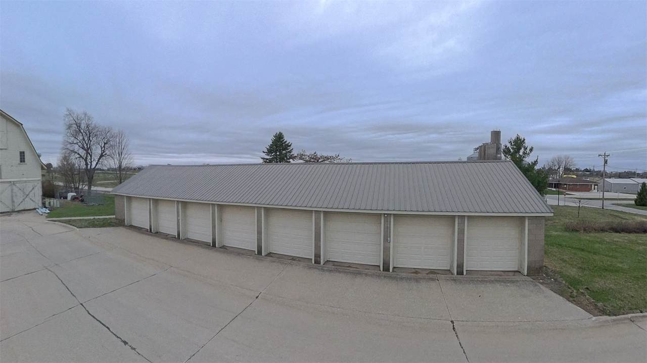 908 J Avenue - Photo 1
