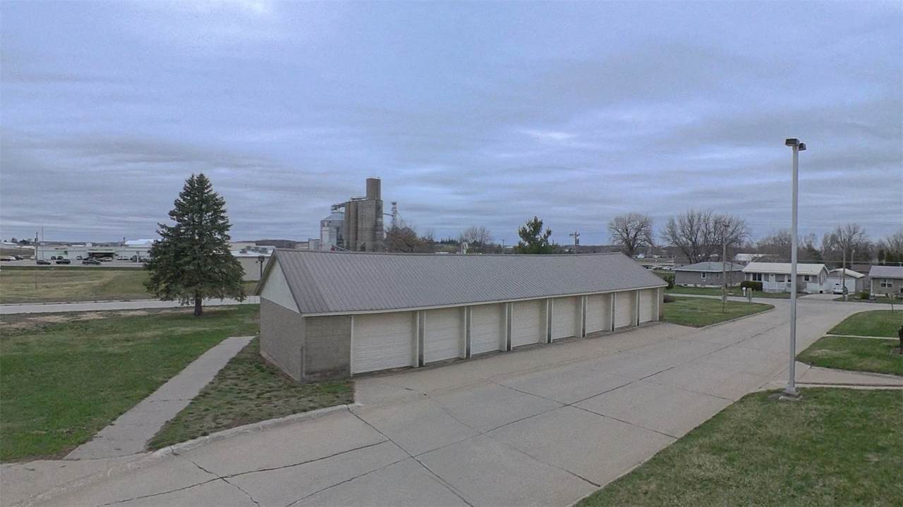 https://bt-photos.global.ssl.fastly.net/cedarrapids/1280_boomver_1_2602213-2.jpg
