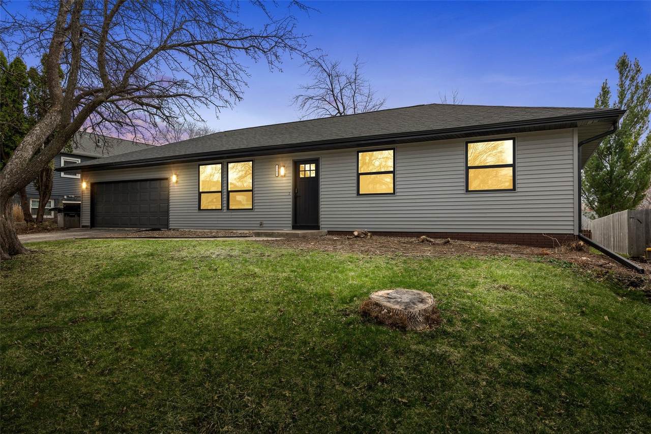 https://bt-photos.global.ssl.fastly.net/cedarrapids/1280_boomver_1_2602244-2.jpg