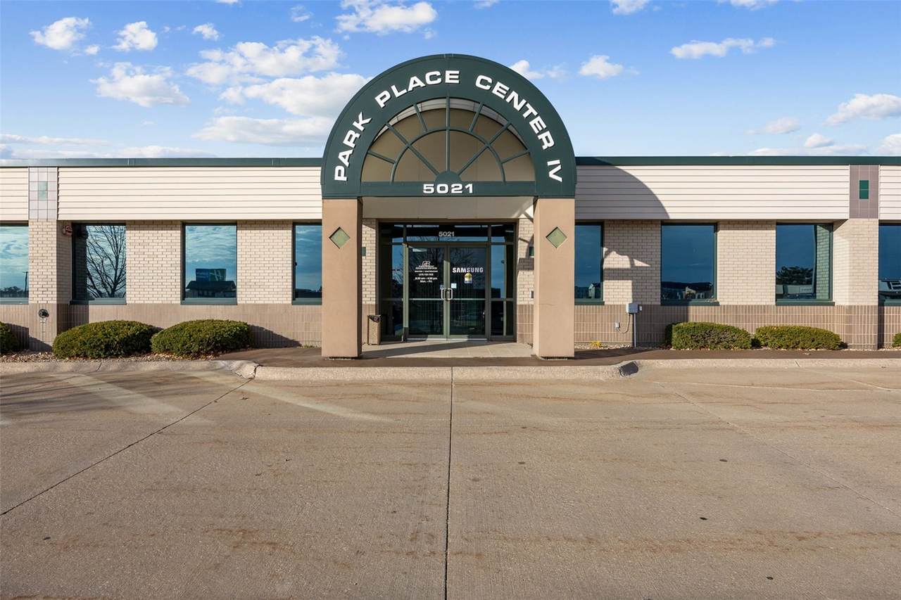 https://bt-photos.global.ssl.fastly.net/cedarrapids/1280_boomver_1_2602249-2.jpg