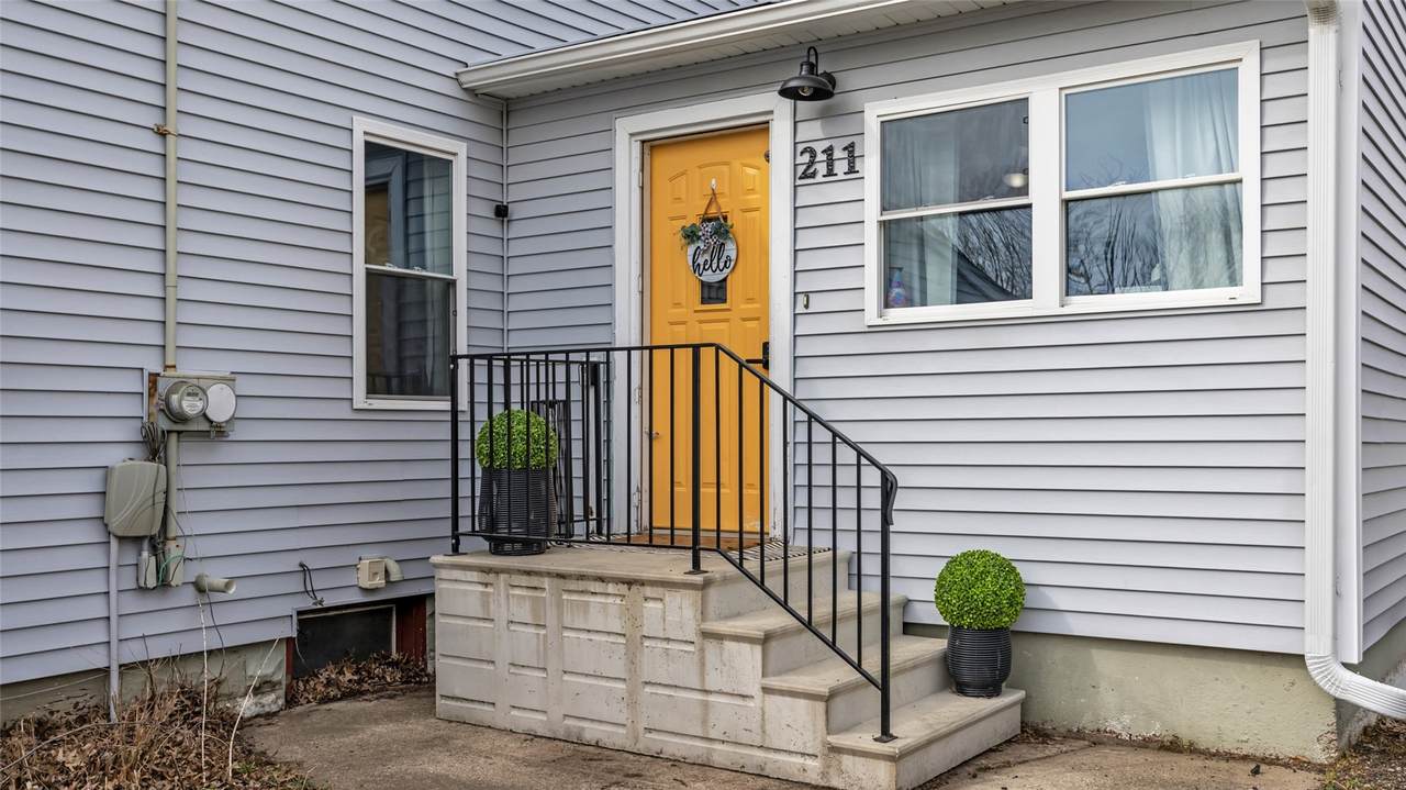 https://bt-photos.global.ssl.fastly.net/cedarrapids/1280_boomver_1_2602288-2.jpg
