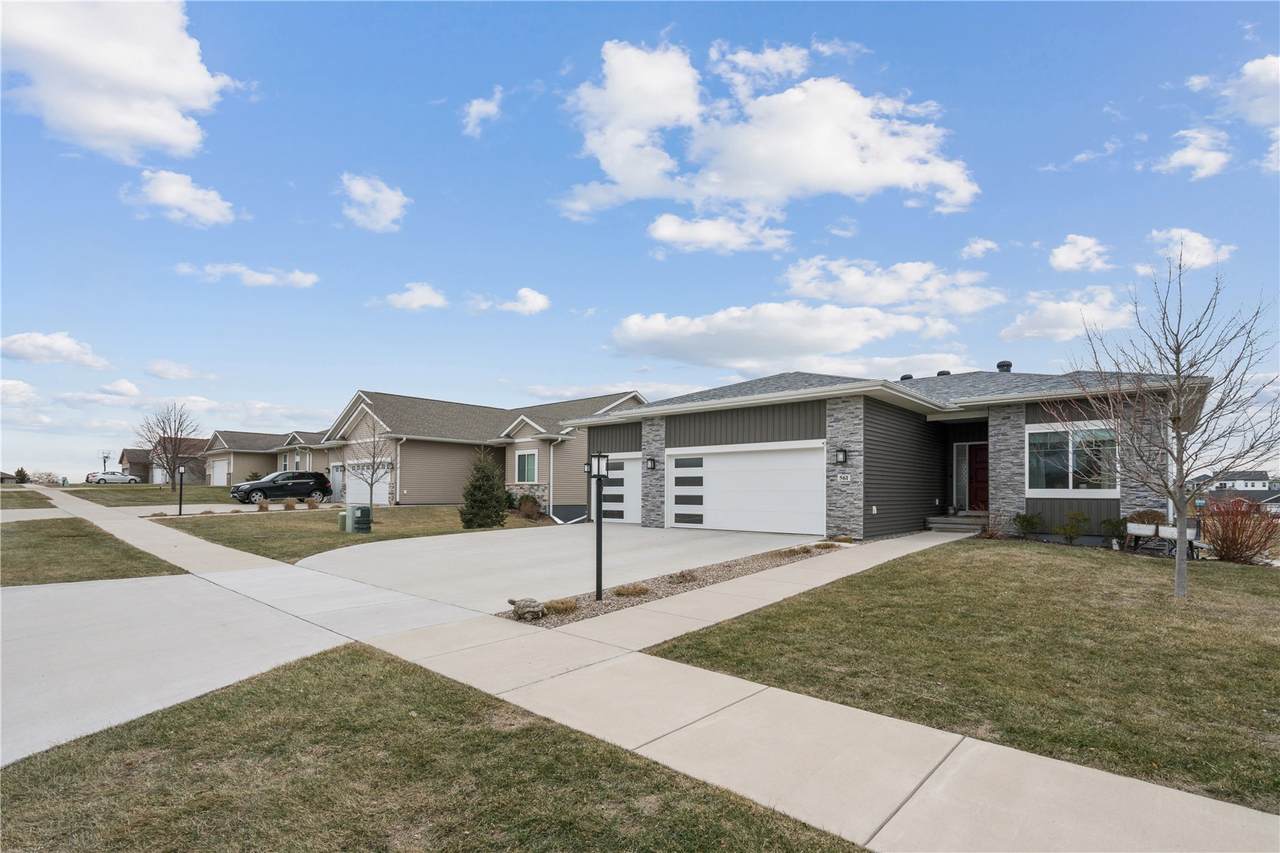 https://bt-photos.global.ssl.fastly.net/cedarrapids/1280_boomver_1_2602289-2.jpg