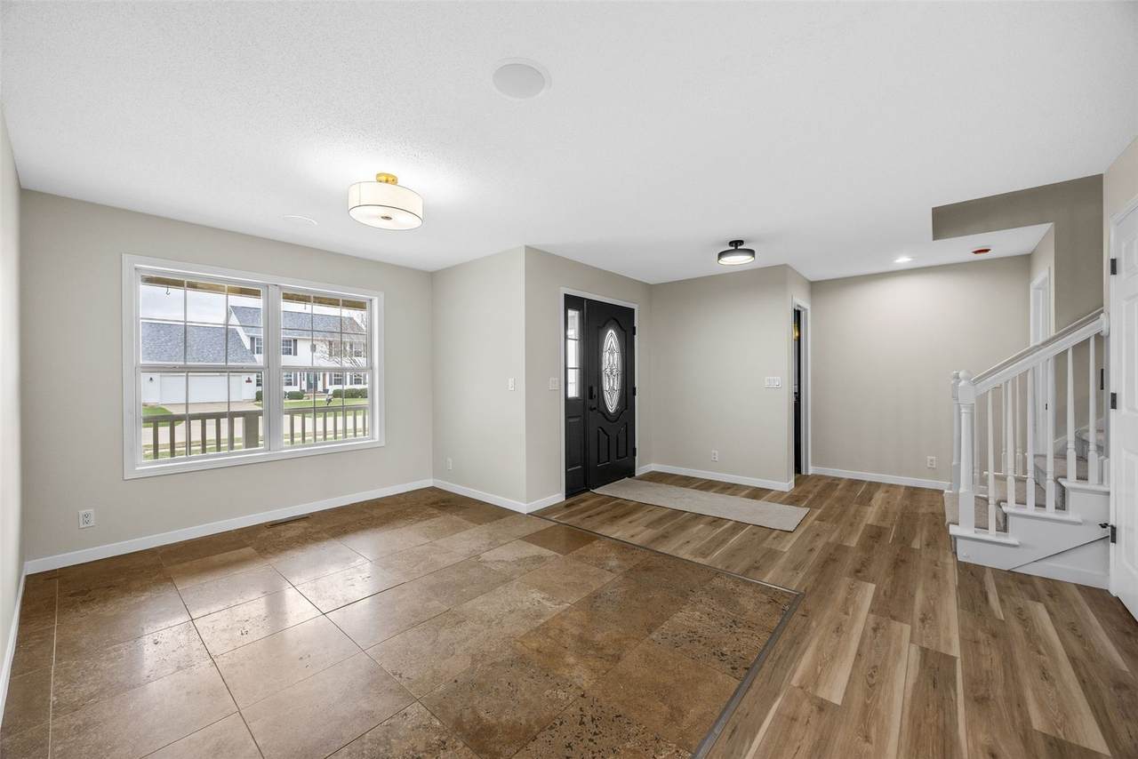 https://bt-photos.global.ssl.fastly.net/cedarrapids/1280_boomver_1_2602313-2.jpg