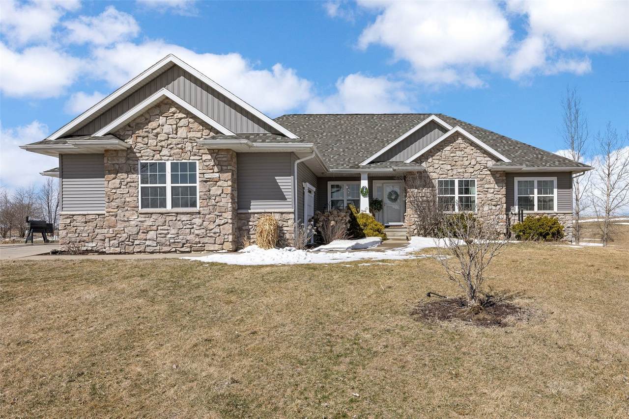 3352 Southridge Drive - Photo 1