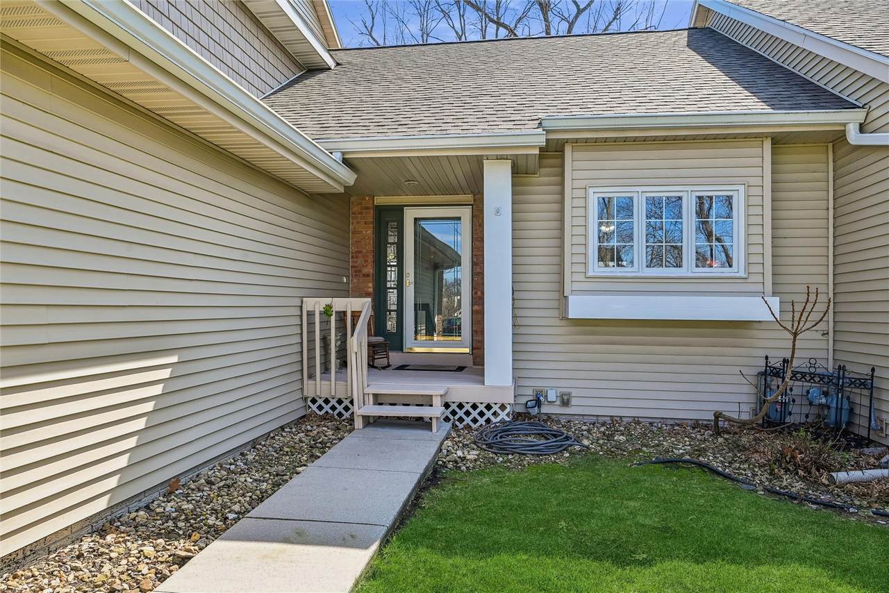 https://bt-photos.global.ssl.fastly.net/cedarrapids/1280_boomver_1_2602370-2.jpg