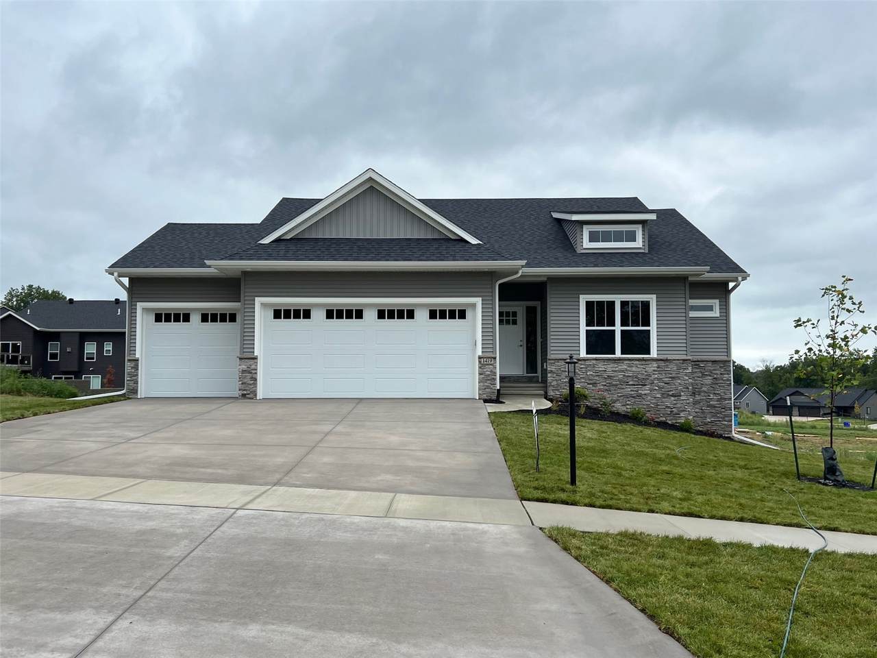 845 Berkshire Lane - Photo 1