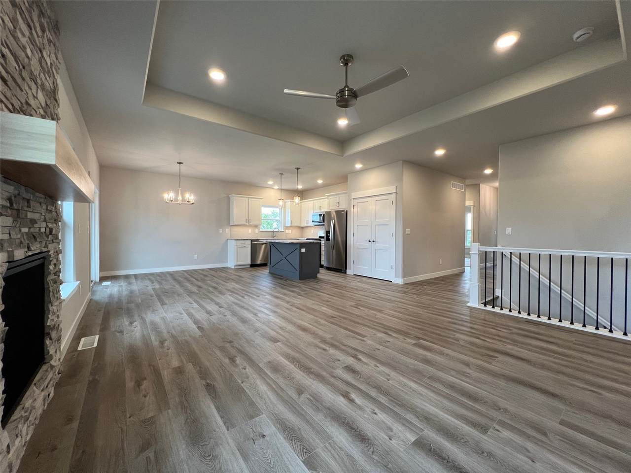 https://bt-photos.global.ssl.fastly.net/cedarrapids/1280_boomver_1_2602373-2.jpg
