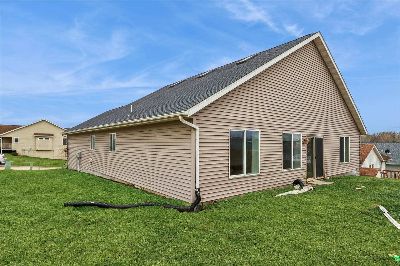 https://bt-photos.global.ssl.fastly.net/cedarrapids/1280_boomver_1_2602381-2.jpg