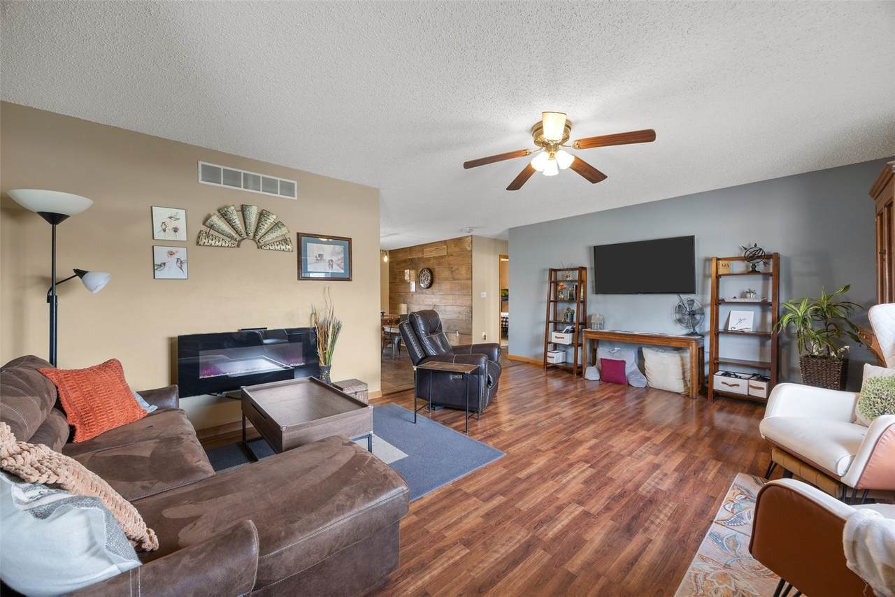 https://bt-photos.global.ssl.fastly.net/cedarrapids/1280_boomver_1_2602401-2.jpg