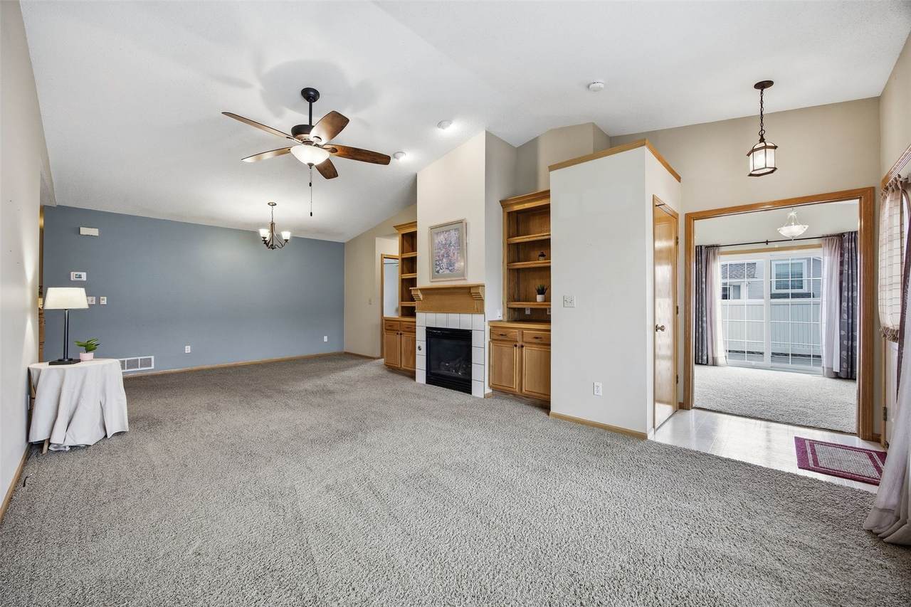 https://bt-photos.global.ssl.fastly.net/cedarrapids/1280_boomver_1_2602425-2.jpg