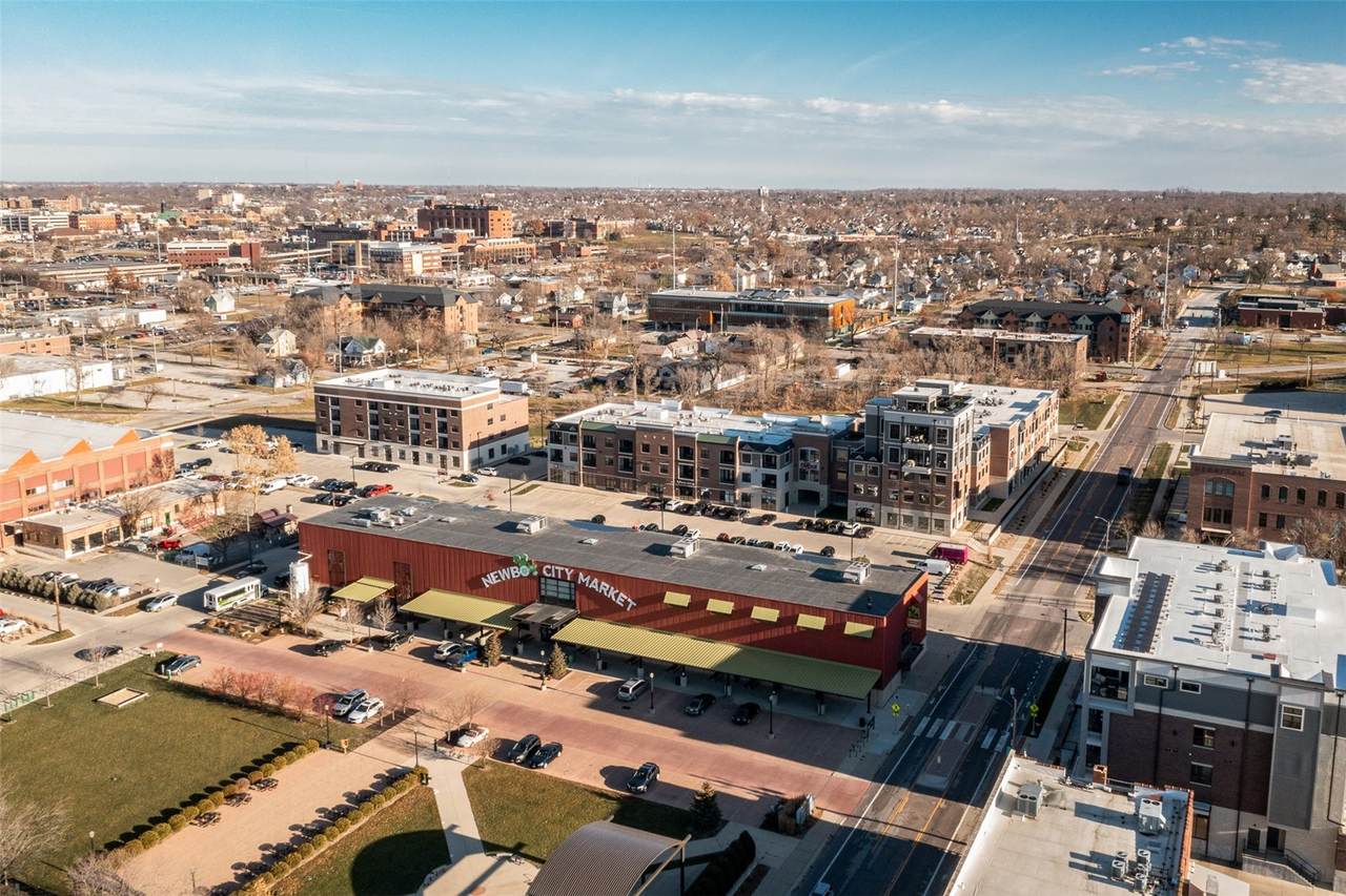 https://bt-photos.global.ssl.fastly.net/cedarrapids/1280_boomver_1_2602437-2.jpg