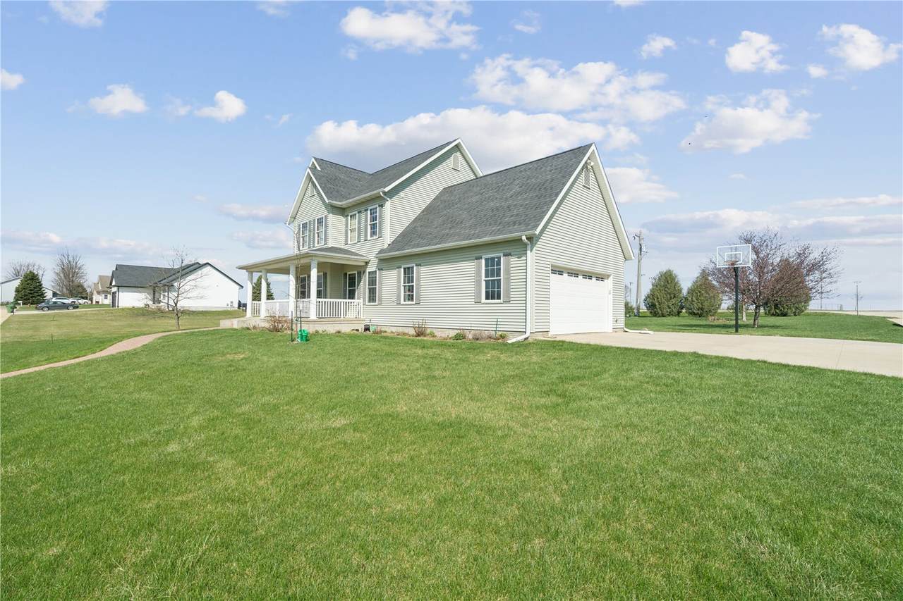 https://bt-photos.global.ssl.fastly.net/cedarrapids/1280_boomver_1_2602472-2.jpg