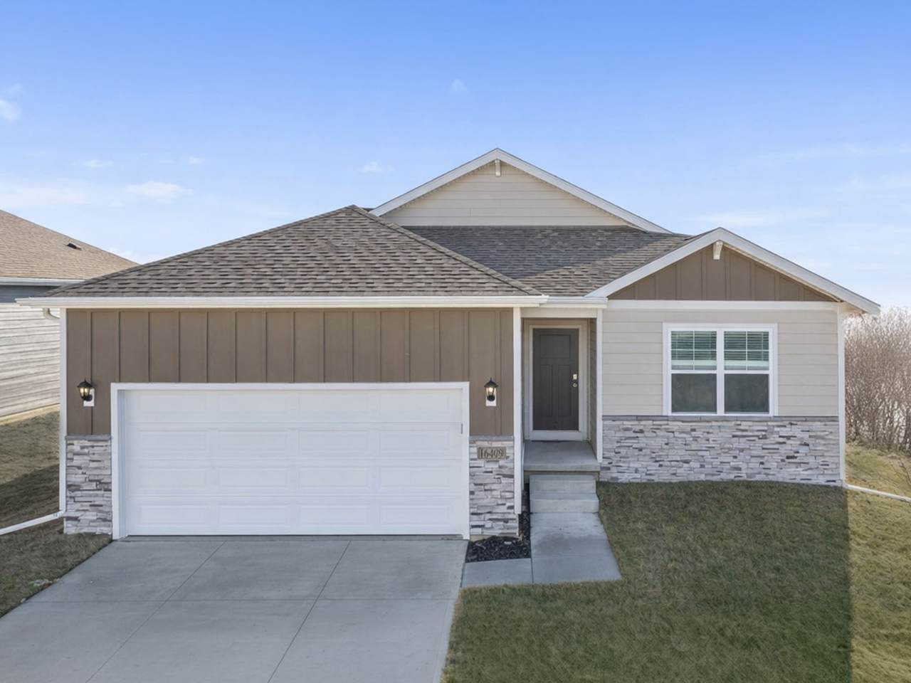 3473 Craven Drive - Photo 1
