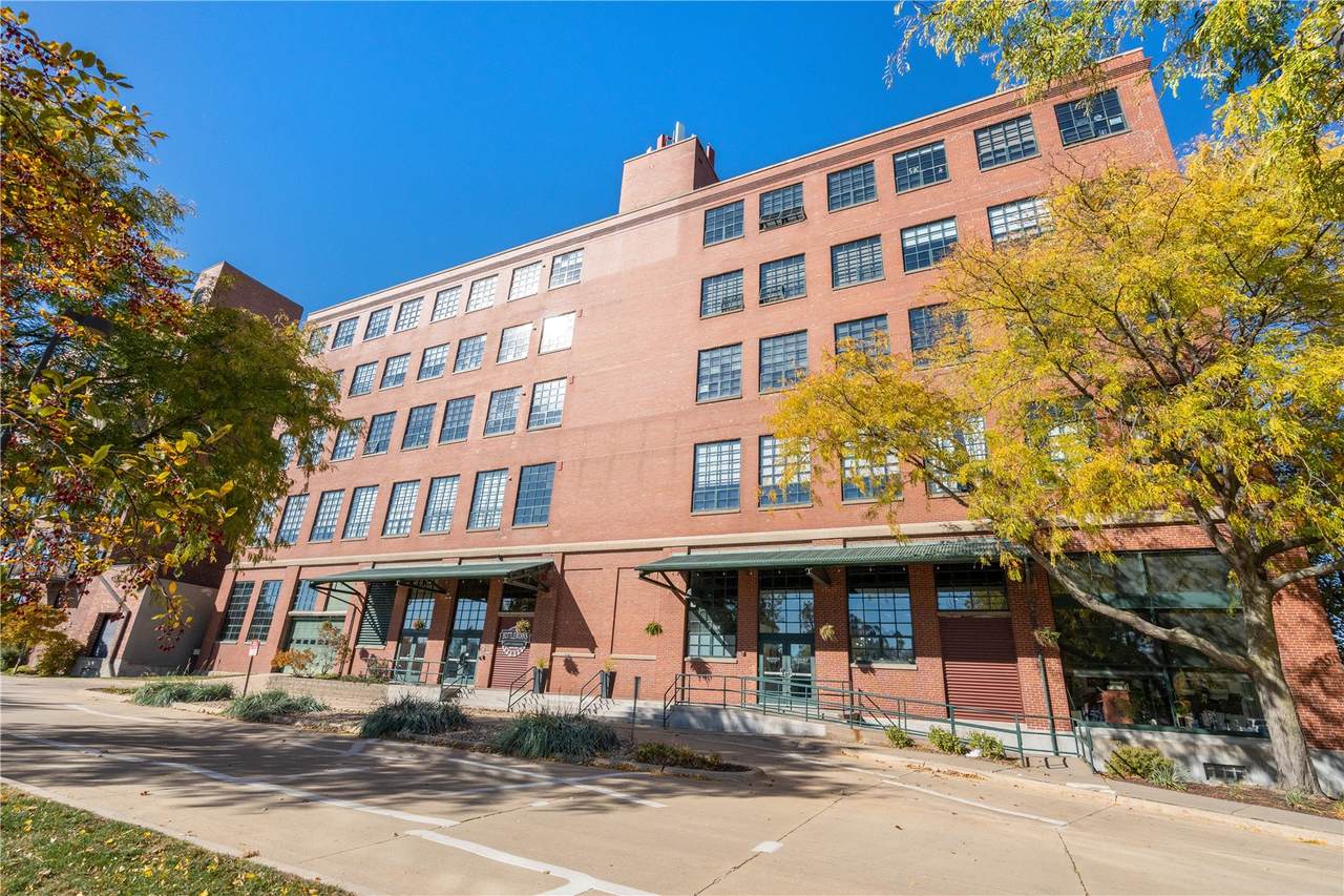 https://bt-photos.global.ssl.fastly.net/cedarrapids/1280_boomver_1_2602524-2.jpg