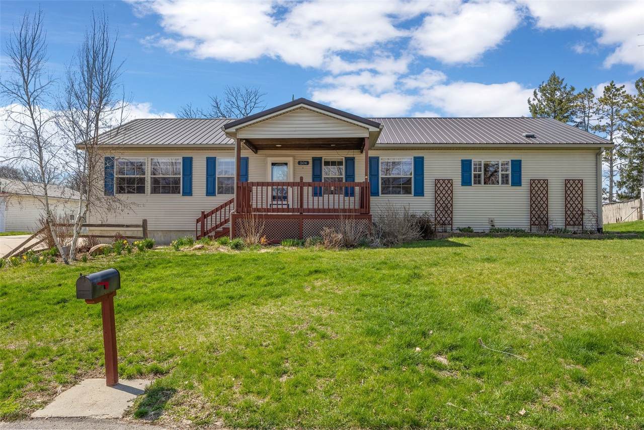 https://bt-photos.global.ssl.fastly.net/cedarrapids/1280_boomver_1_2602553-2.jpg