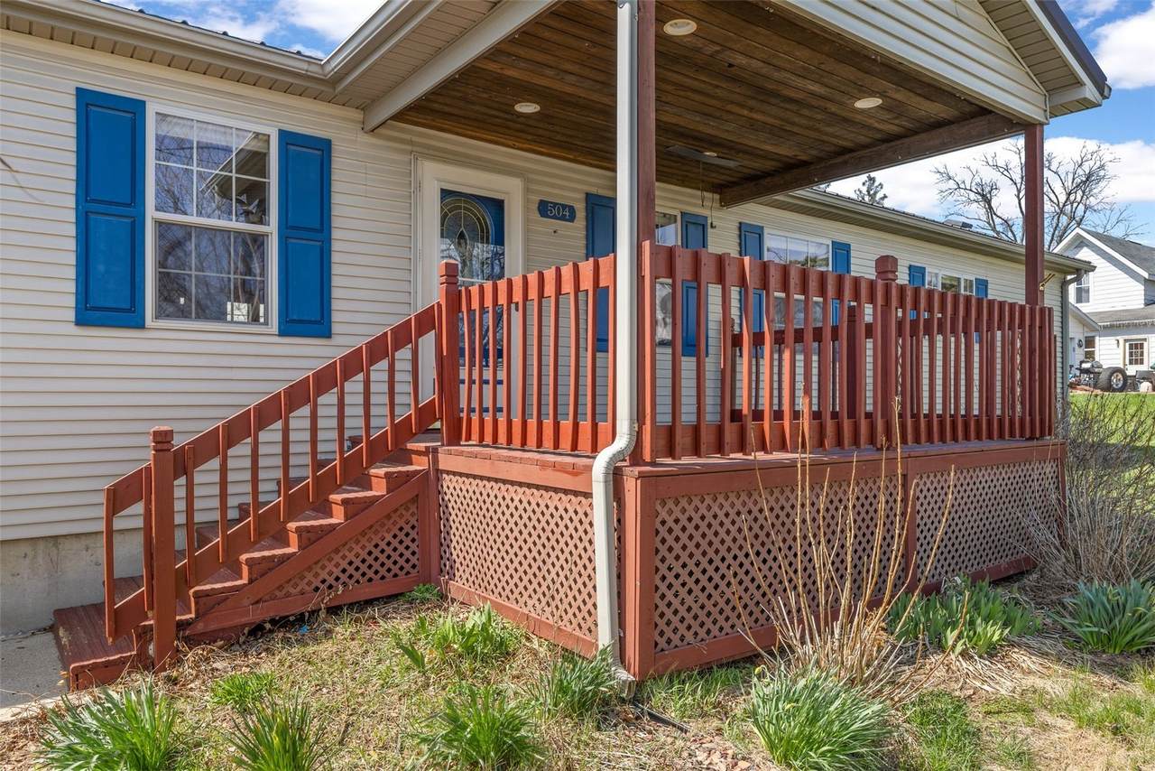 https://bt-photos.global.ssl.fastly.net/cedarrapids/1280_boomver_1_2602553-2.jpg