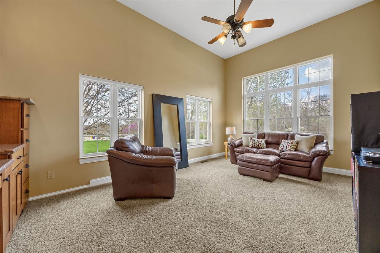 https://bt-photos.global.ssl.fastly.net/cedarrapids/1280_boomver_1_2602584-2.jpg