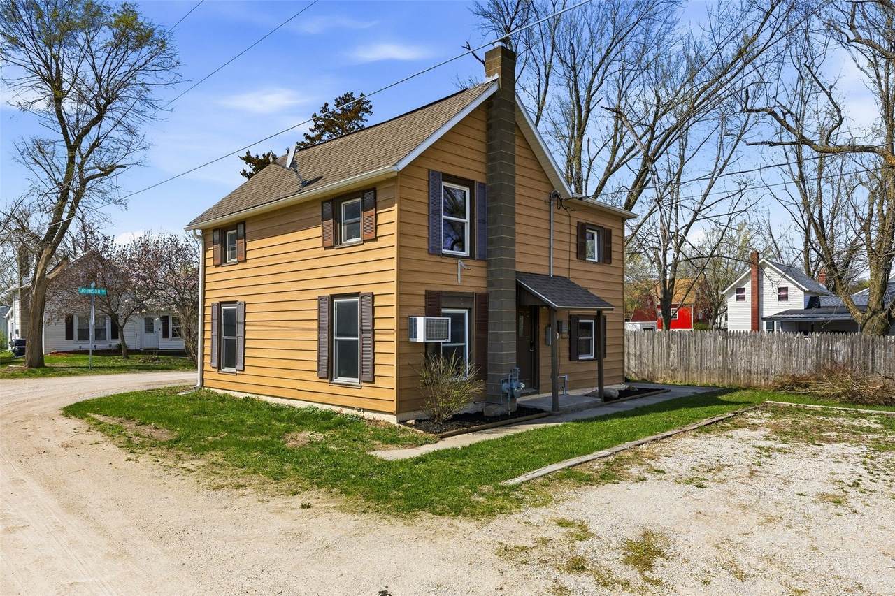 411 Johnson - Photo 1