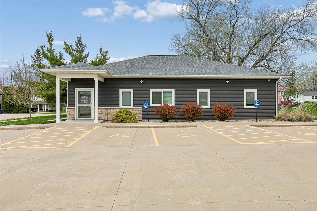 https://bt-photos.global.ssl.fastly.net/cedarrapids/1280_boomver_1_2602671-2.jpg