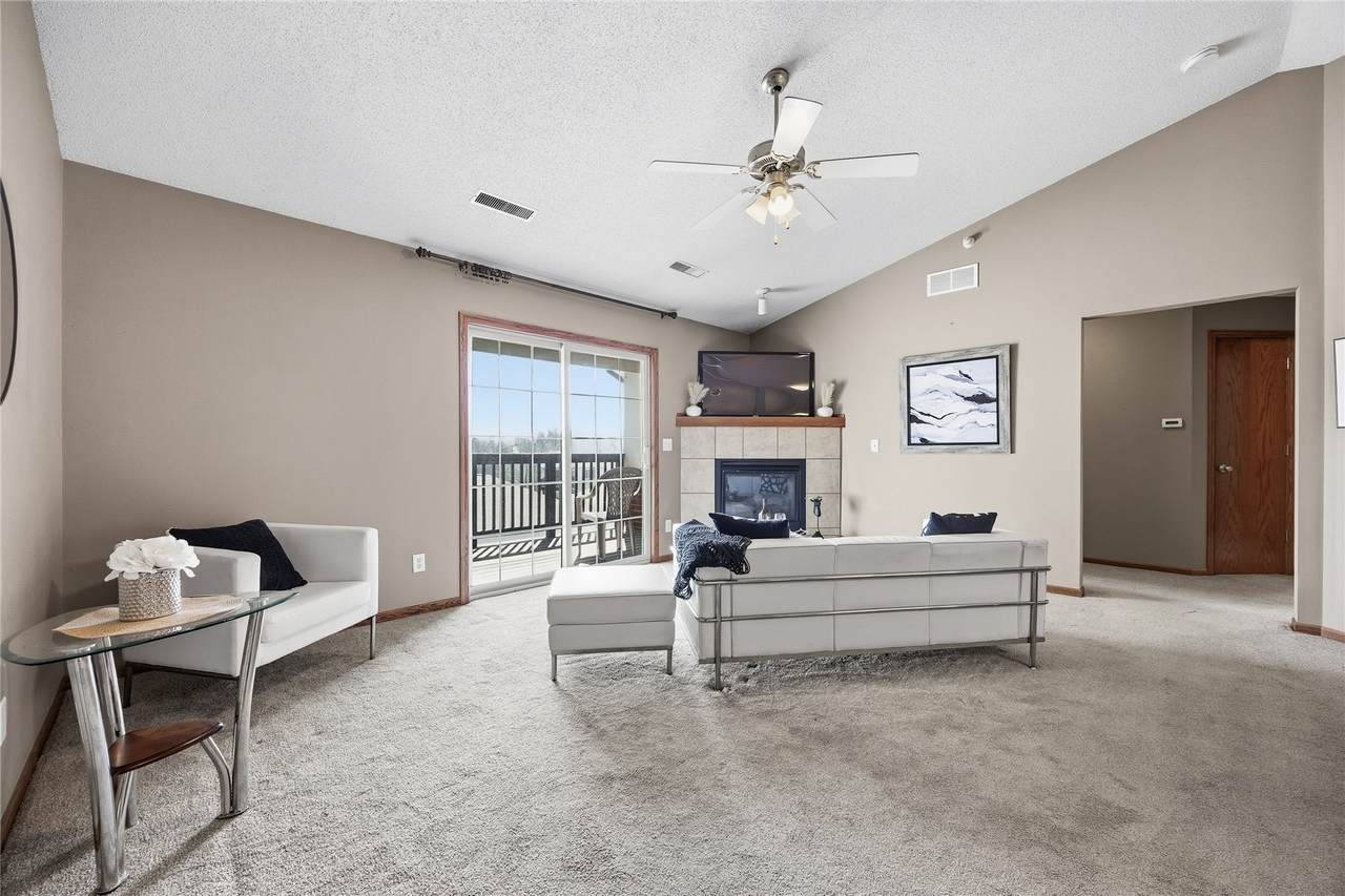 https://bt-photos.global.ssl.fastly.net/cedarrapids/1280_boomver_1_2602698-2.jpg