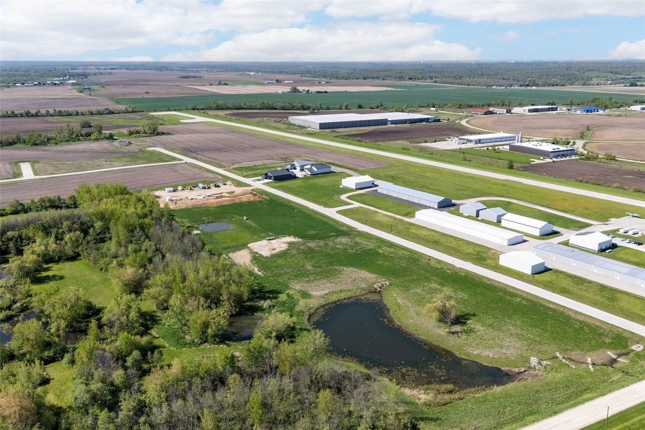 https://bt-photos.global.ssl.fastly.net/cedarrapids/1280_boomver_1_2602727-2.jpg