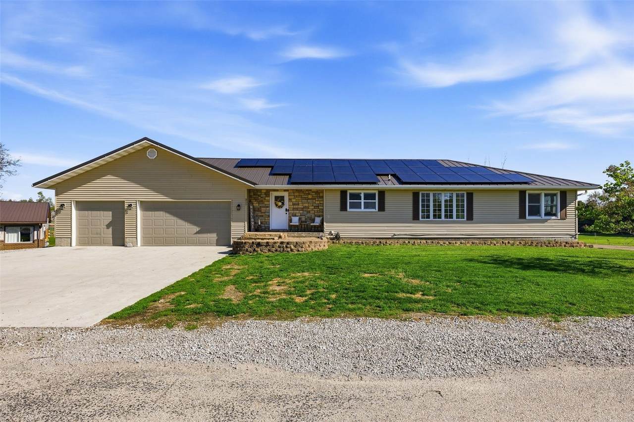 https://bt-photos.global.ssl.fastly.net/cedarrapids/1280_boomver_1_2602793-2.jpg