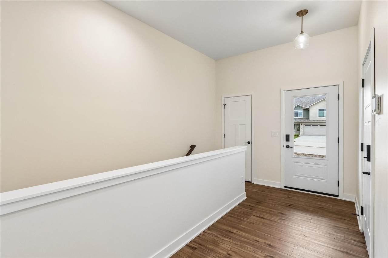 https://bt-photos.global.ssl.fastly.net/cedarrapids/1280_boomver_1_2602844-2.jpg
