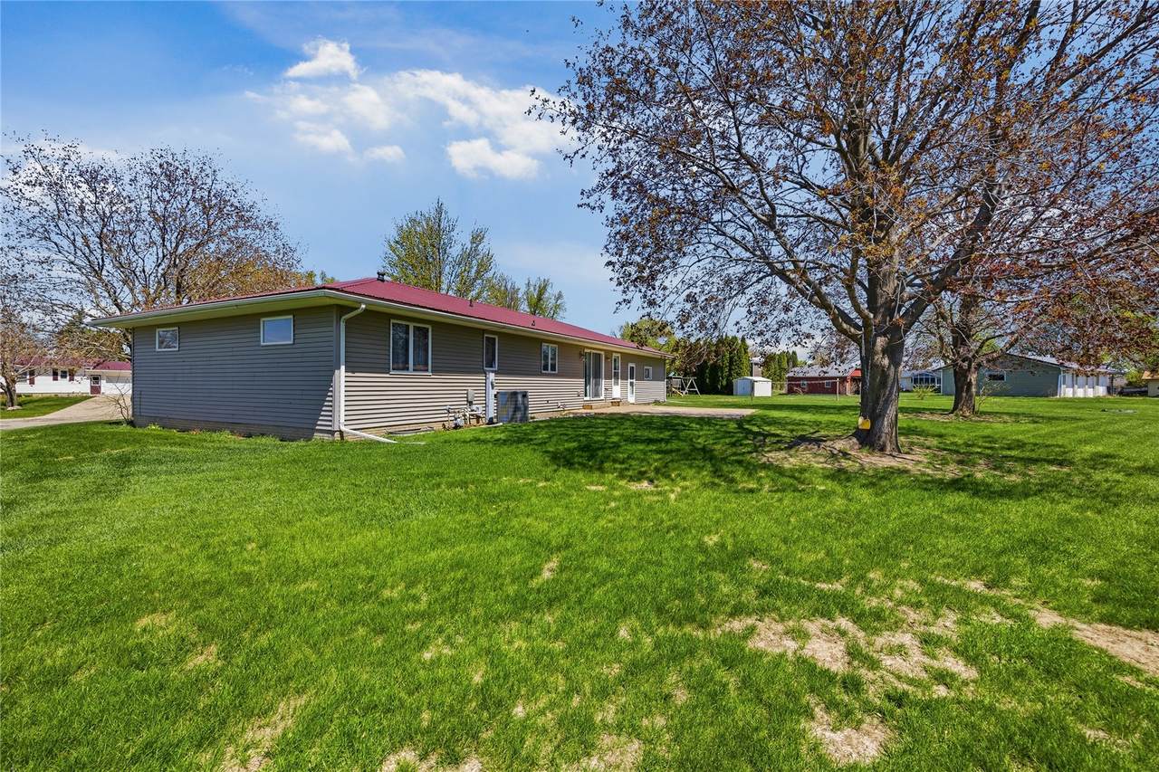 https://bt-photos.global.ssl.fastly.net/cedarrapids/1280_boomver_1_2602873-2.jpg