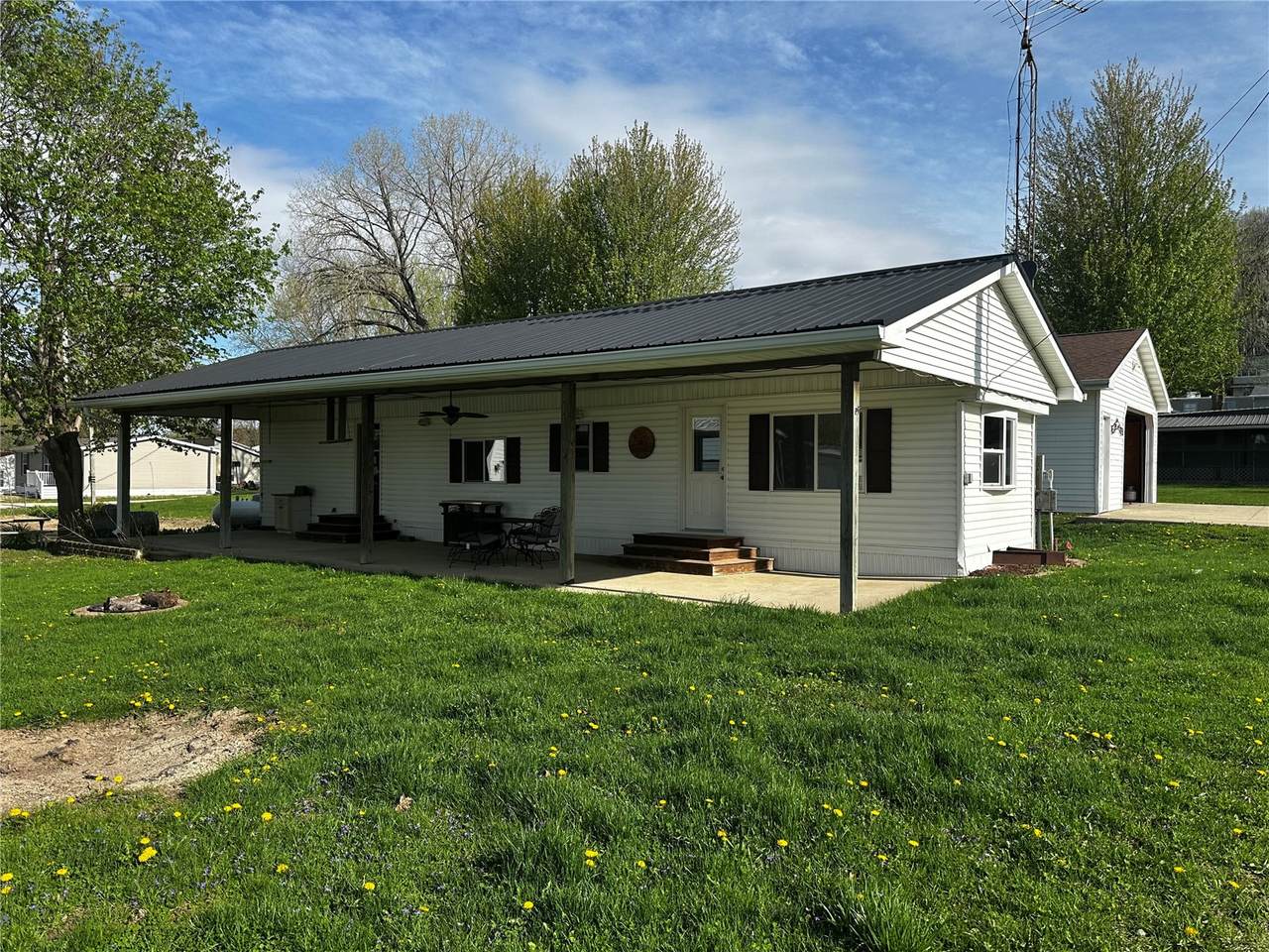 26103 210th Avenue - Photo 1