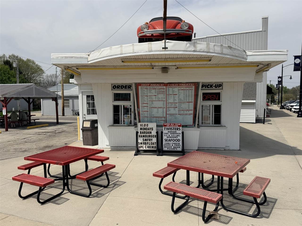 https://bt-photos.global.ssl.fastly.net/cedarrapids/1280_boomver_1_2602939-2.jpg