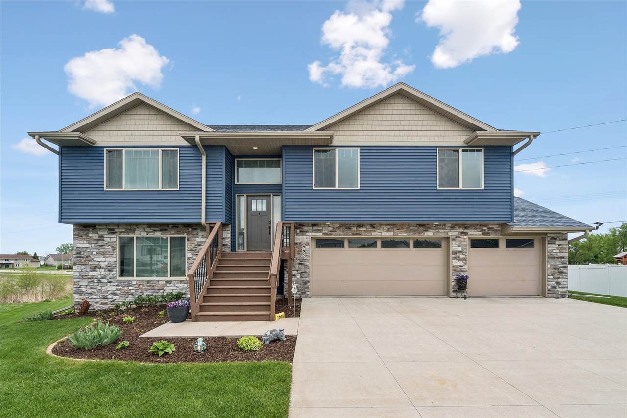 905 Carl Court - Photo 1