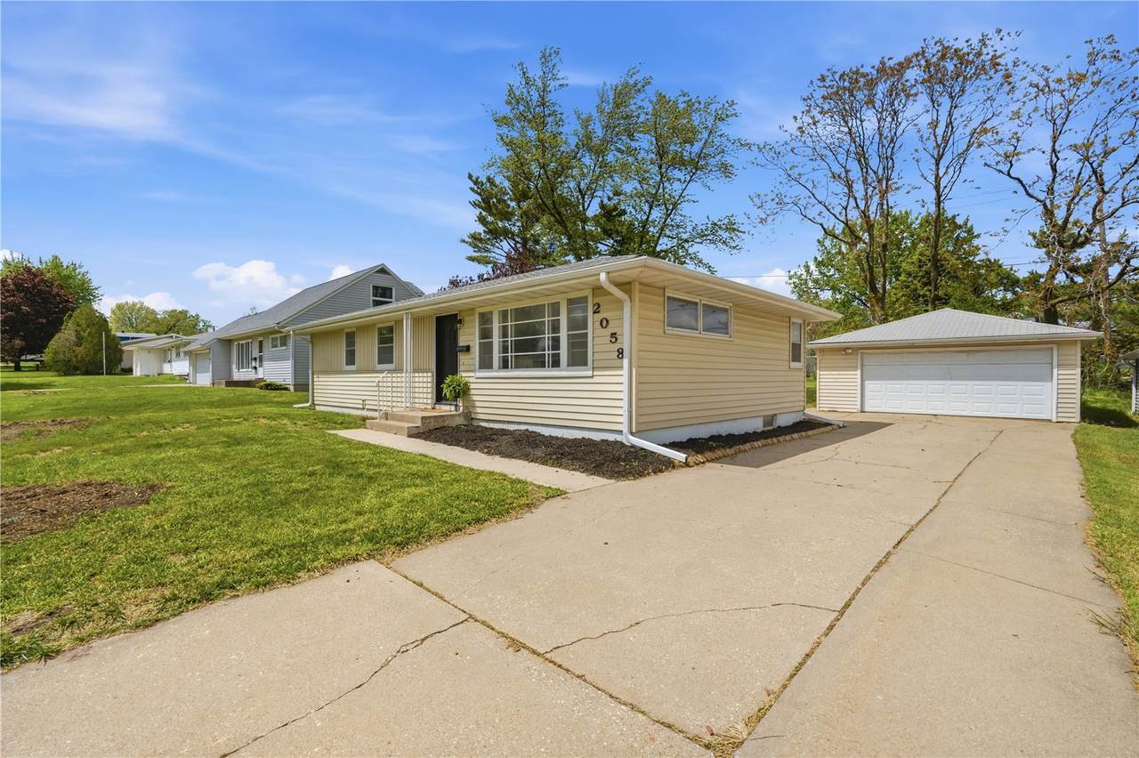 https://bt-photos.global.ssl.fastly.net/cedarrapids/1280_boomver_1_2603199-2.jpg