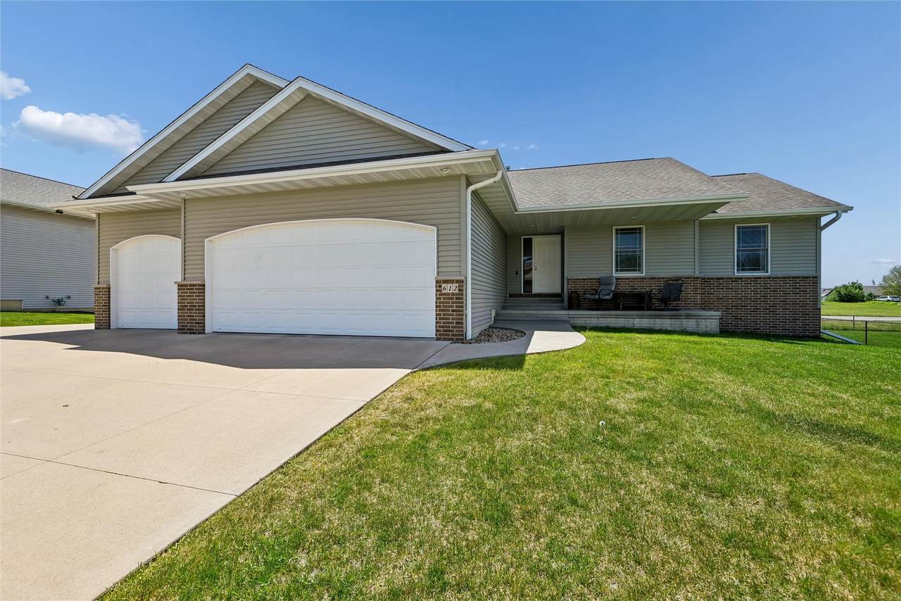 612 Deer Ridge Drive - Photo 1
