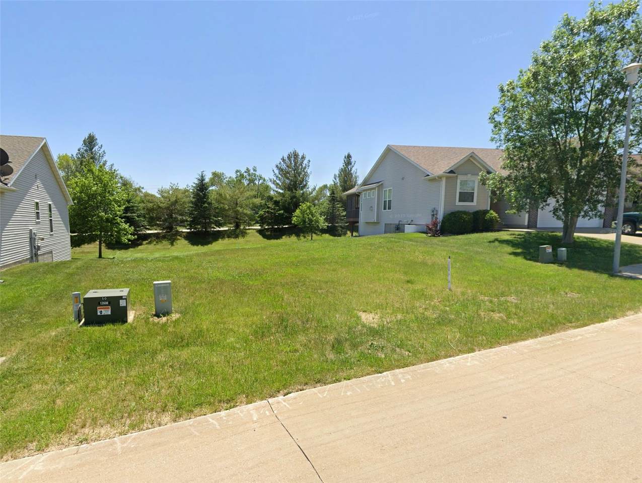 https://bt-photos.global.ssl.fastly.net/cedarrapids/orig_boomver_1_2603480-2.jpg