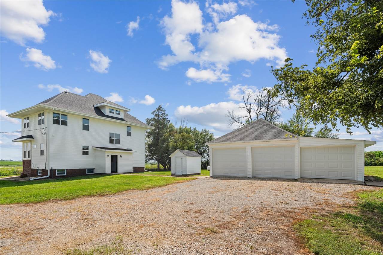 https://bt-photos.global.ssl.fastly.net/cedarrapids/1280_boomver_1_2603481-2.jpg