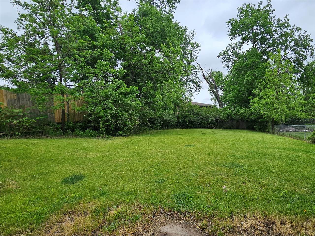 https://bt-photos.global.ssl.fastly.net/cedarrapids/1280_boomver_1_2603527-2.jpg