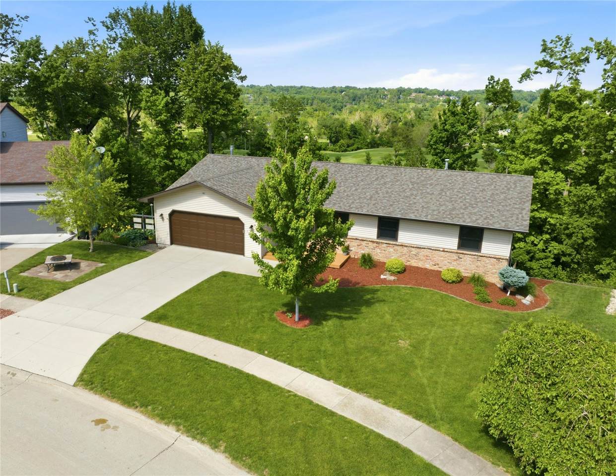 1504 Whitters Way - Photo 1