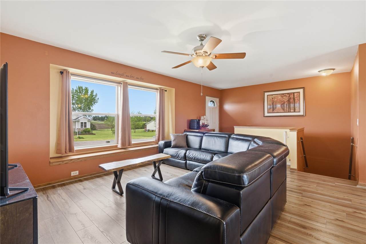 https://bt-photos.global.ssl.fastly.net/cedarrapids/1280_boomver_1_2603626-2.jpg