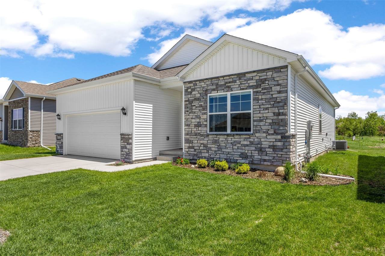 3389 Dreusicke Drive - Photo 1